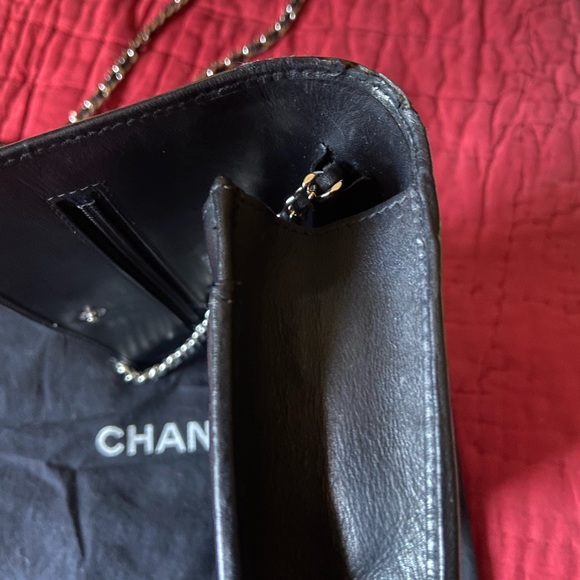 /traded/💯 Chanel CC Cambon WOC - Picture 10 of 16